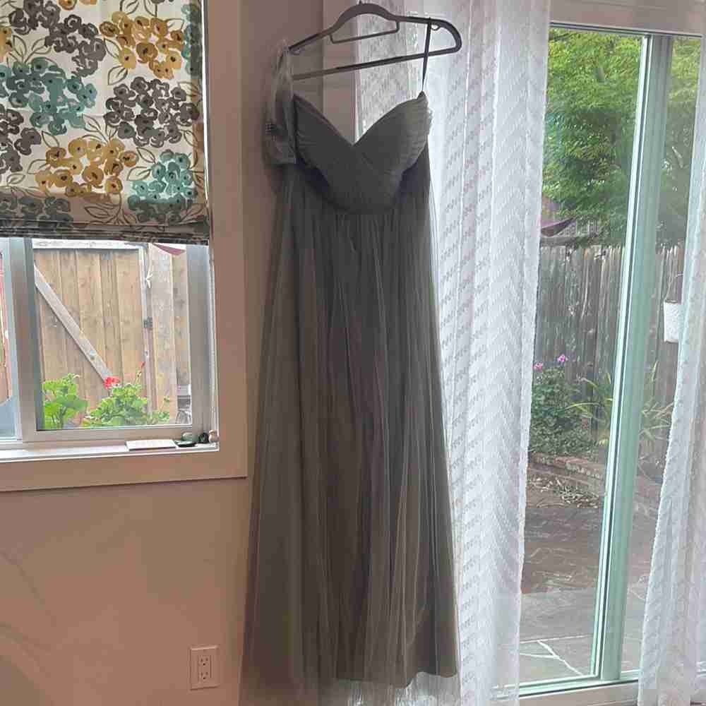 Elegant Gray Strapless Gown